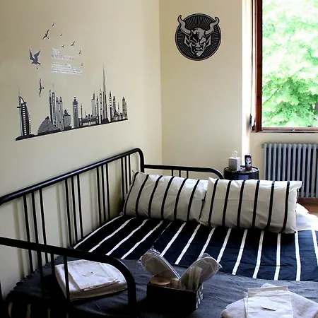La Sosta Navarra Bed & Beer Hotel Gubbio Exterior photo